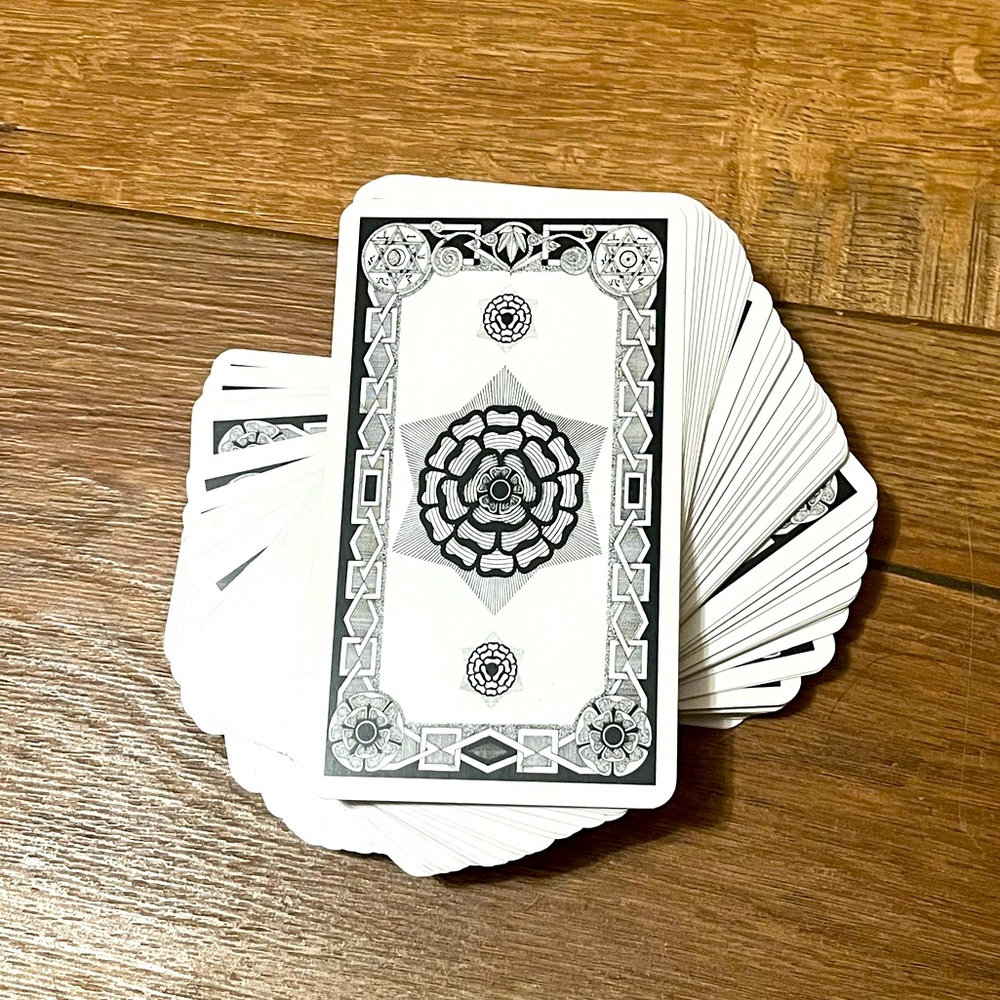 BLACK AND WHITE FULL DECK OF TAROT CARDS